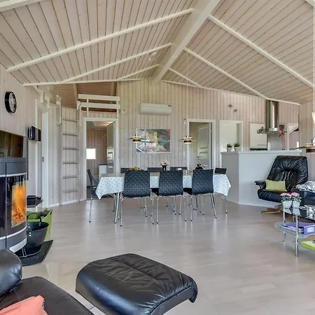 Holiday home Domna - 800m From The Sea By Interhome