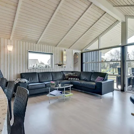 Holiday home Domna - 800m From The Sea By Interhome *